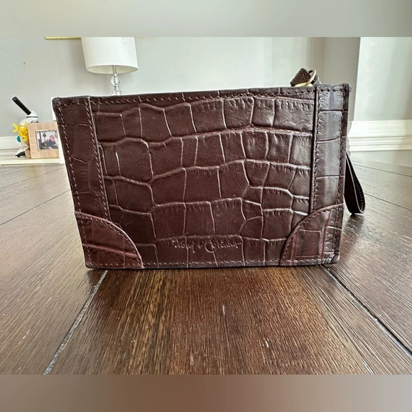 Foley + Corinna wristlet - Picture 2 of 12